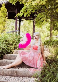Cosplay-Cover: Flamingo feather garment song series