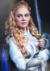 Cosplay-Cover: Blonde Valkyrie