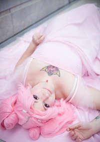 Cosplay-Cover: Kleine Lady Serenity