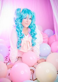 Cosplay-Cover: Hatsune Miku [Lots of Laugh]